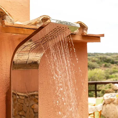 Villa Blue Bay A Pochi Passi Dalla Baia Di Porto Luna Simius
