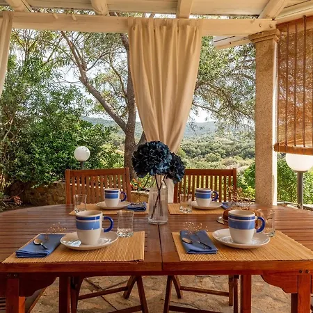 Villa Blue Bay A Pochi Passi Dalla Baia Di Porto Luna